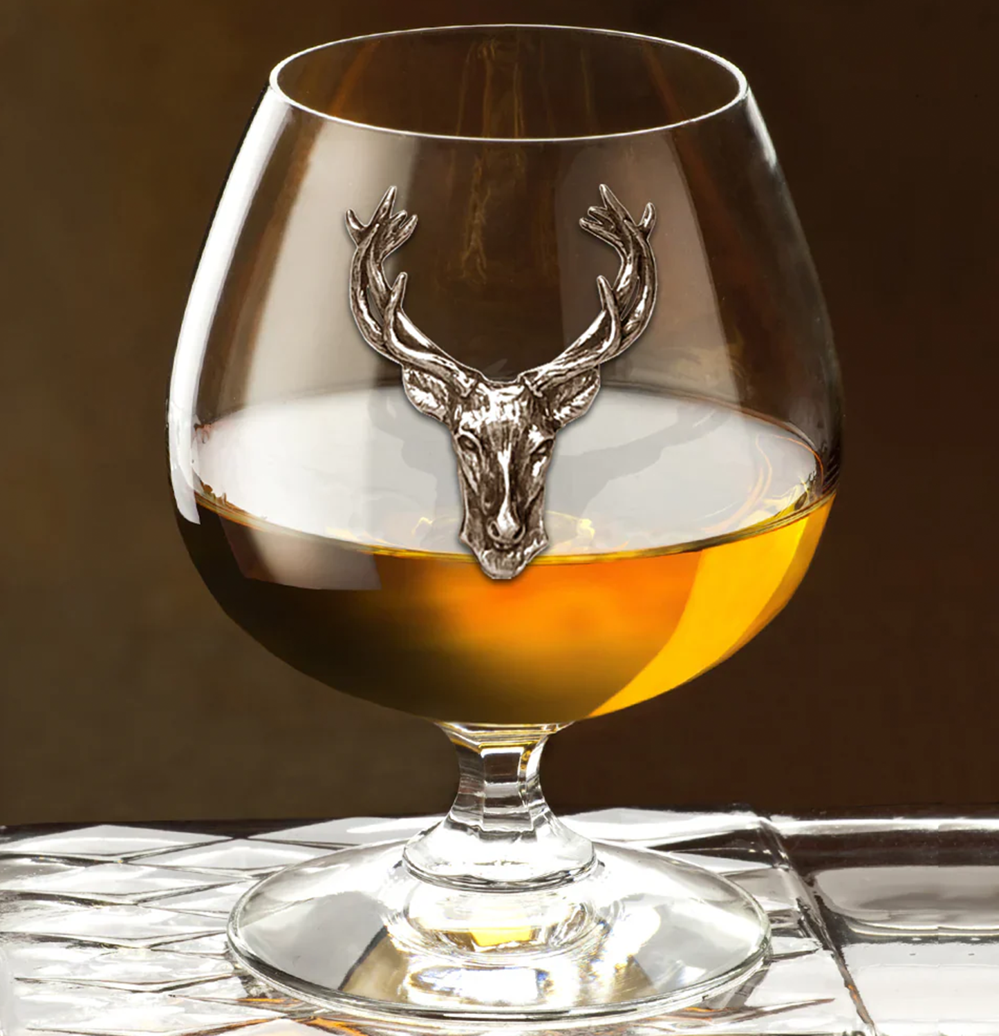 Stag collection 410ml brandy glass stag head