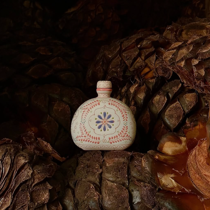 La Cofradia Talavera 'Rosa' Reposado Tequila 40% 750ml - Belford & Co
